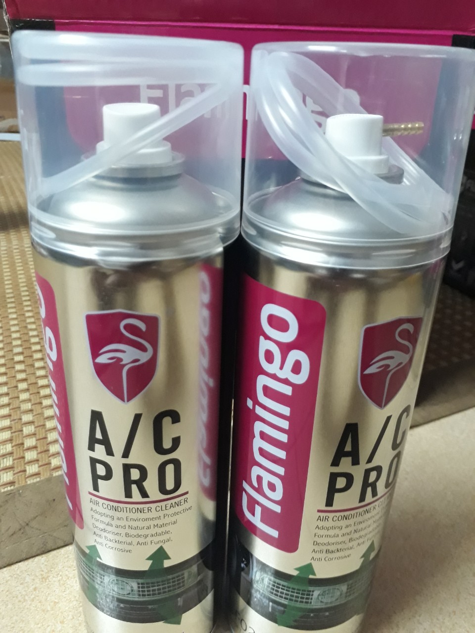 Combo 02 Bình Xịt Bọt Khử Mùi Điều Hoà Ô Tô Flamingo F020-Bình 500ml