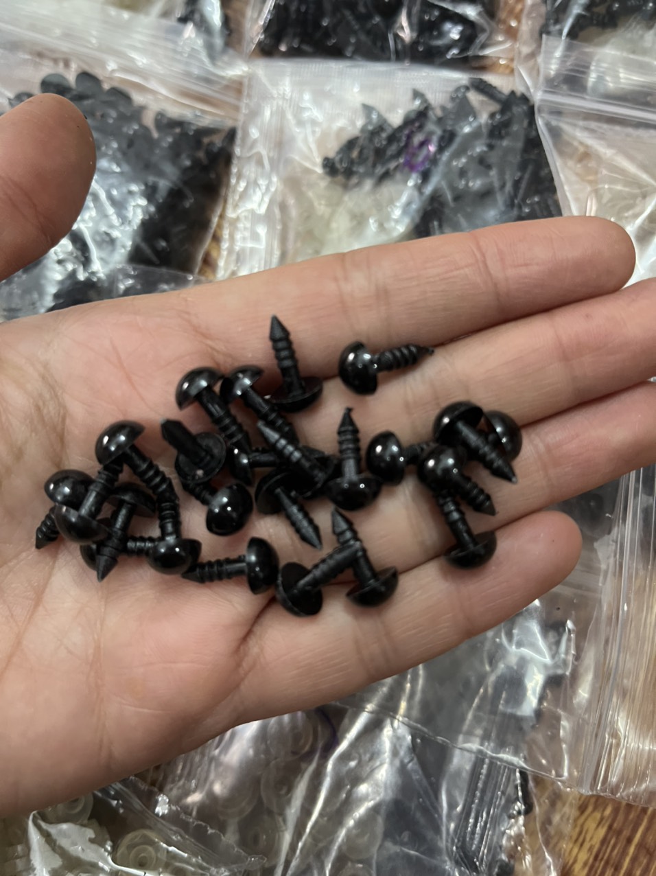 Mắt thú túi chốt 100 cái