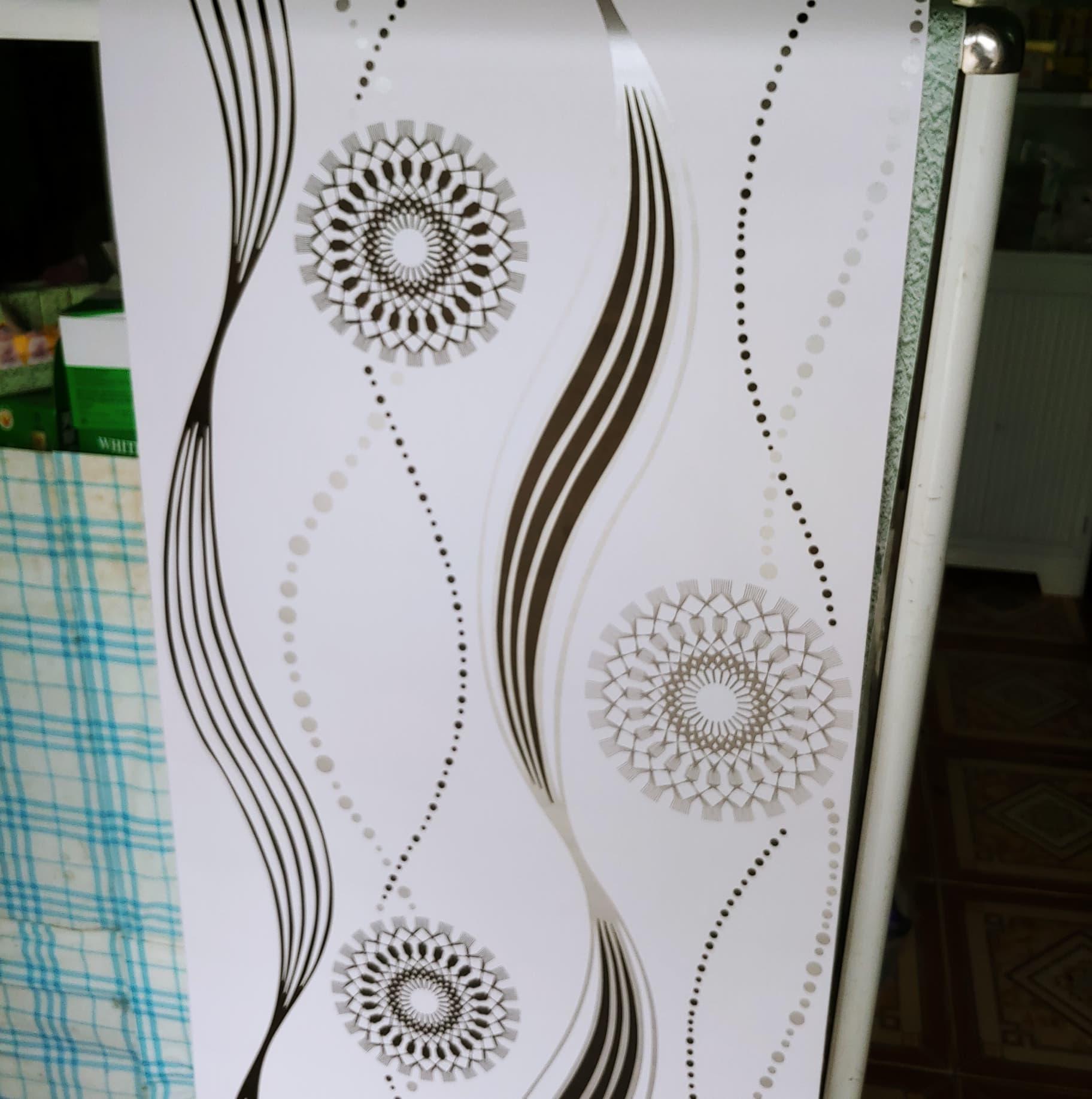 10m giấy dán tường hình họa tiết trắng đen ( cuộn dài 10m, khổ rộng 45cm, giấy có keo sẵn)