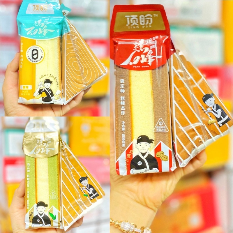 Bánh bông lan tam giác đầu bếp