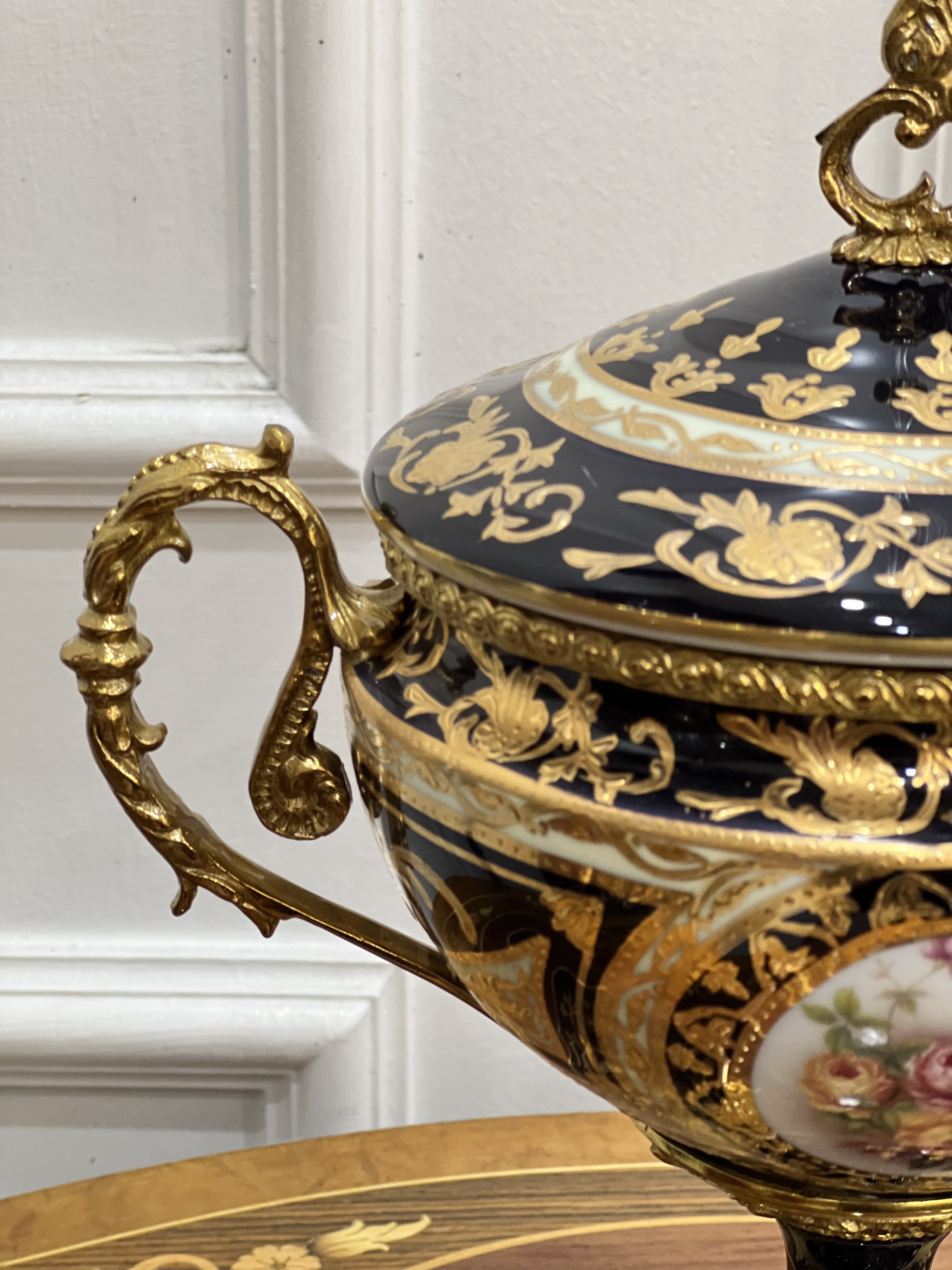 Bình cup sứ bọc đồng Châu Âu BC4792-X