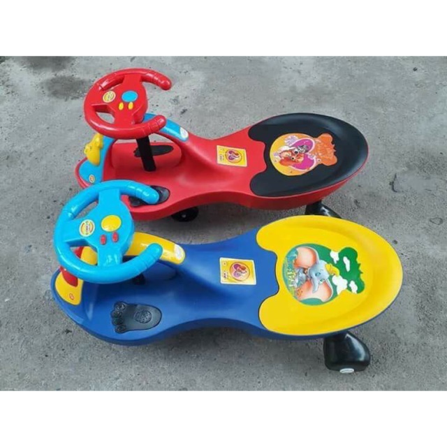 Xe lắc trẻ em cỡ đại có nhạc