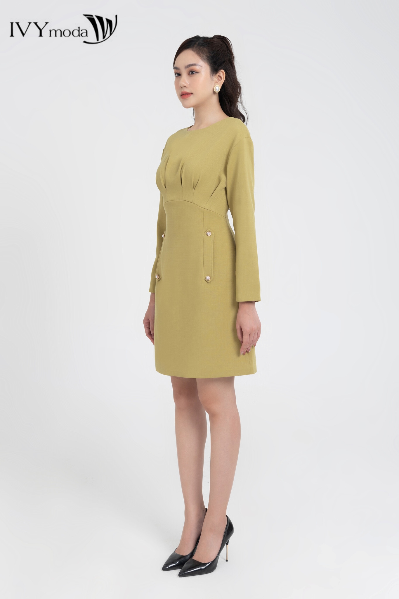 Đầm ôm xếp ly ngược IVY moda MS 48M8090