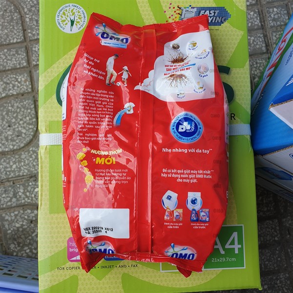 BỘT GIẶT OMO 800GR