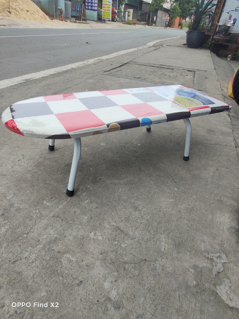 [HCM]Chân bàn ủi quần áo kiểu ngồi