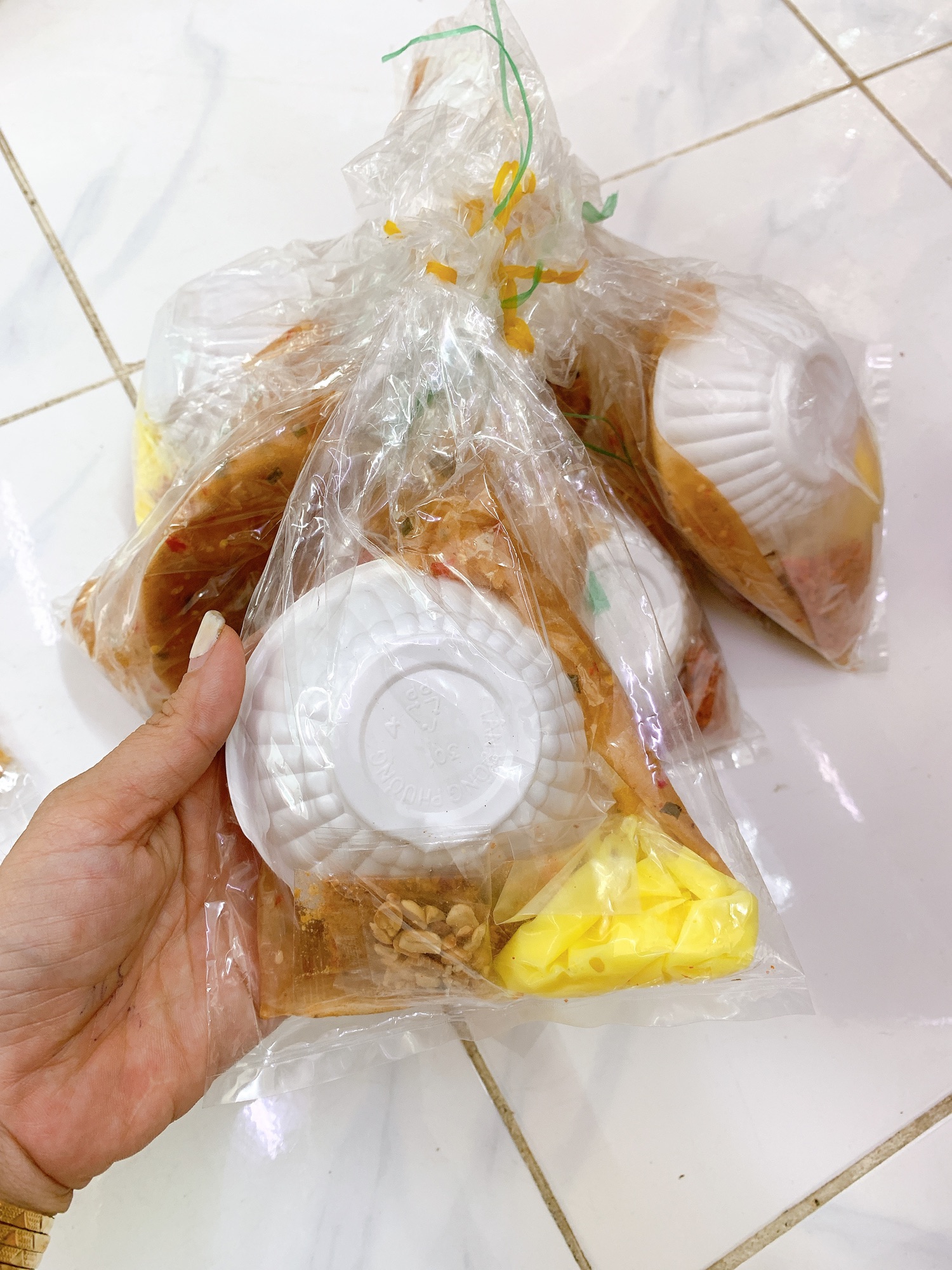 [HCM]10 bịch bánh tráng dẽo me bơ