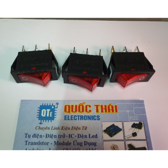 Combo 3 công tắc 3 chân có đèn