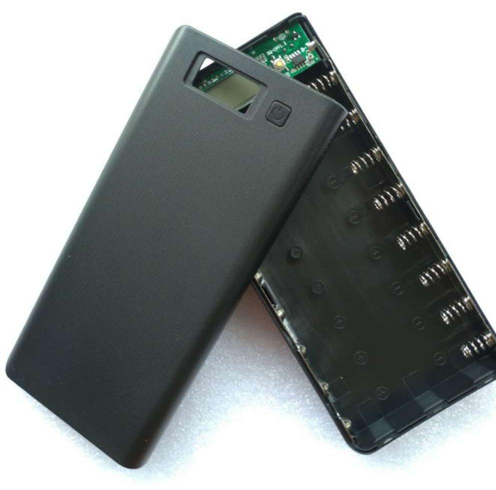 Box sạc dự phòng 8 cell LCD (Giao màu ngẫu nhiên)