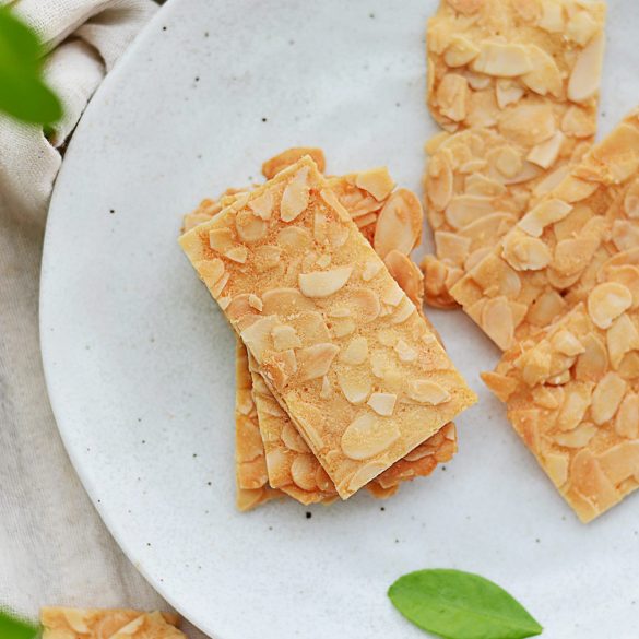 Bánh ngói hạnh nhân 200Gr