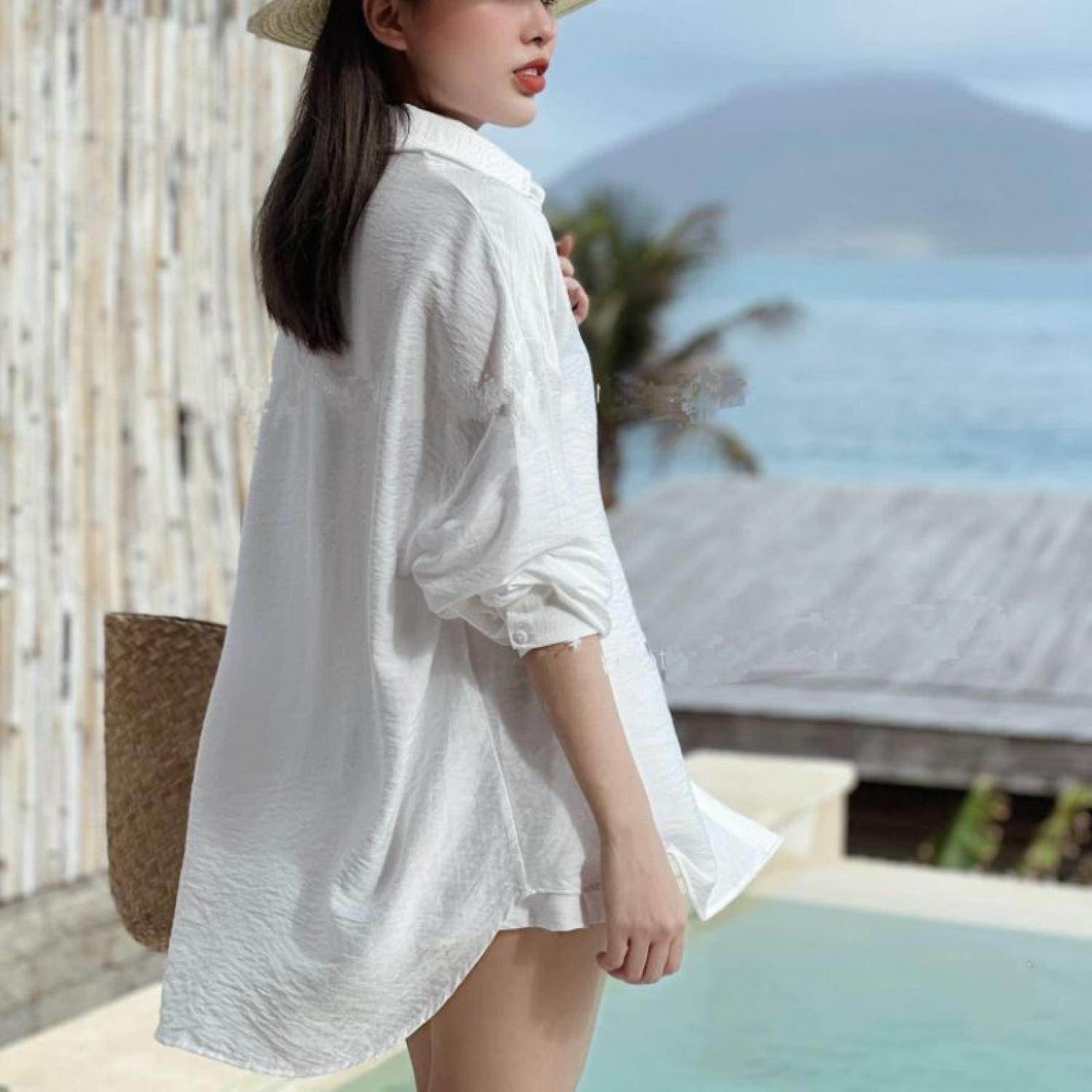 Đồ Nữ Đi Biển, Set Áo Sơ Mi Quần Short Nữ Cá Tính Hai Món Màu Trắng Be - Chất Đũi Thoáng Mát