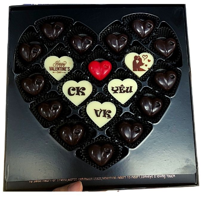 Socola valentine cao cấp (Viết chữ theo yêu cầu) SNH46