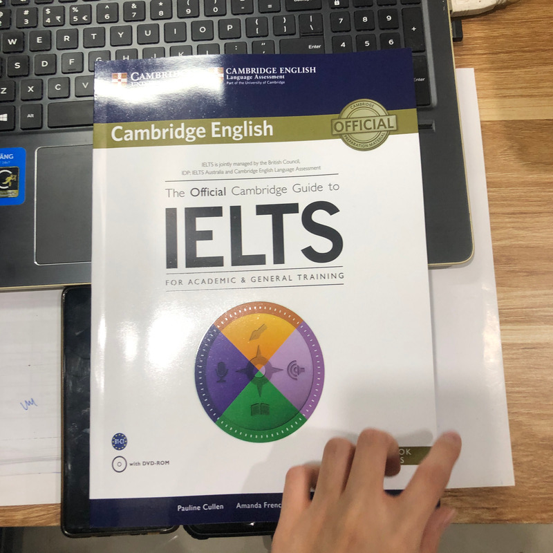 Sách The Official Cambridge Guide to IELTS for Academic & General Training (File nghe được gửi qua mail)