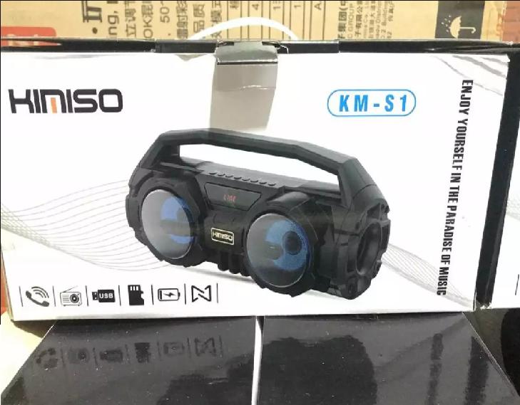 Loa Bluetooth Hát Karaoke Cực chất ( Tặng míc hát , Dây sạc..).Pin sử dụng 8 Giờ