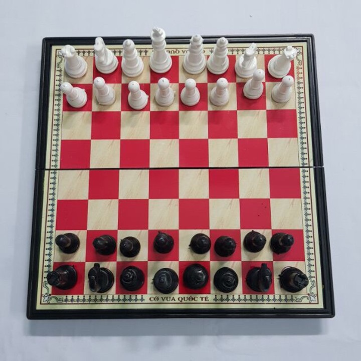 Bộ cờ vua nam châm kích thước 28X28 cm,