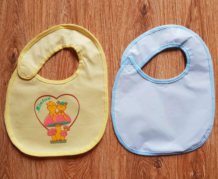 Combo 5 yếm dán cho bé trai và bé gái