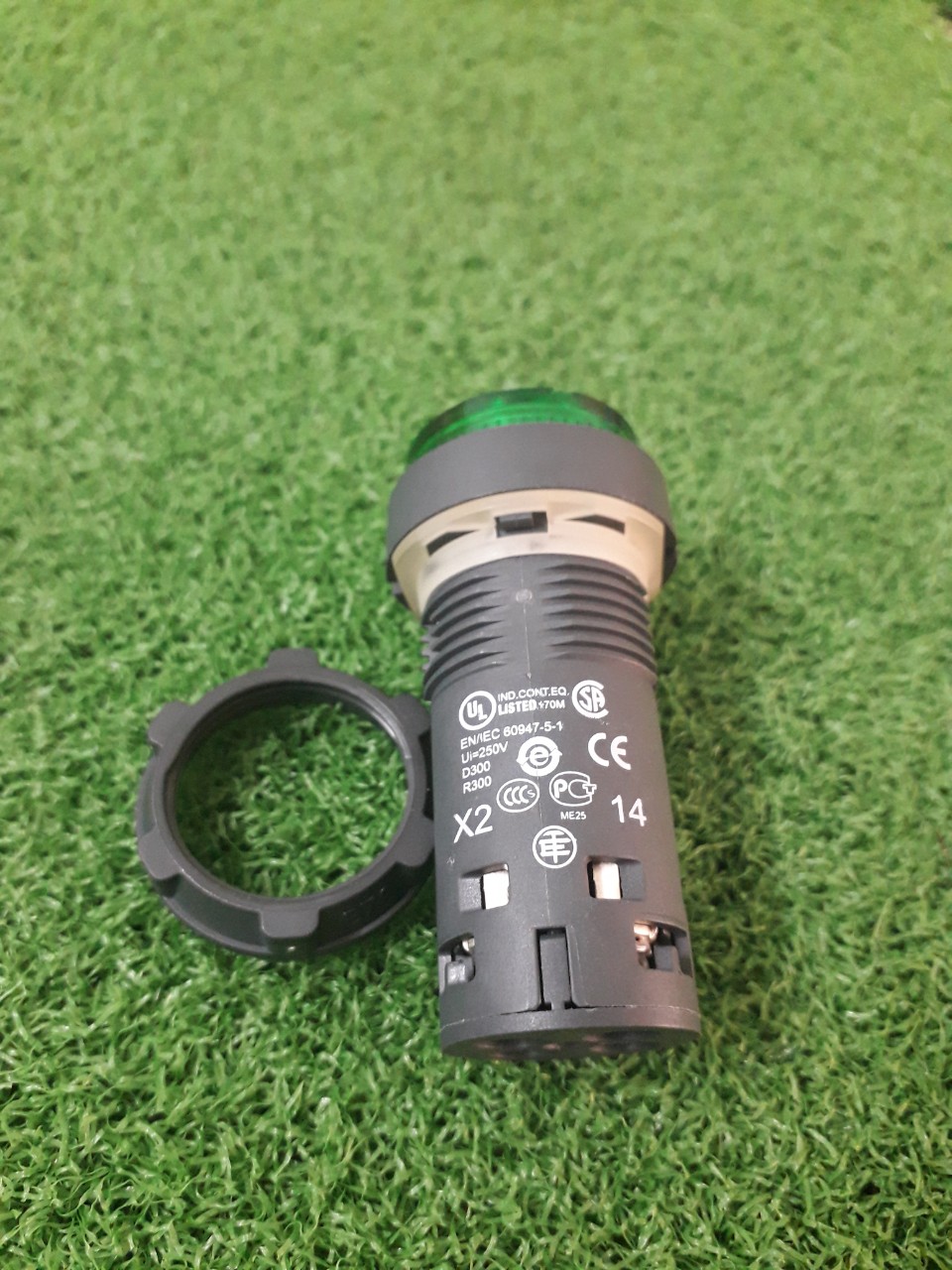 Đèn báo XA2EVM4LC Schneider phi 22 - màu đỏ 220V