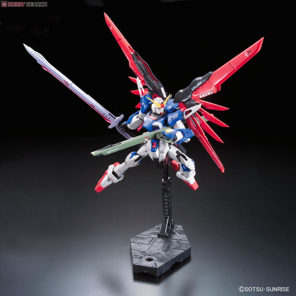 Mô Hình Lắp Ghép RG Destiny Gundam (Bandai)