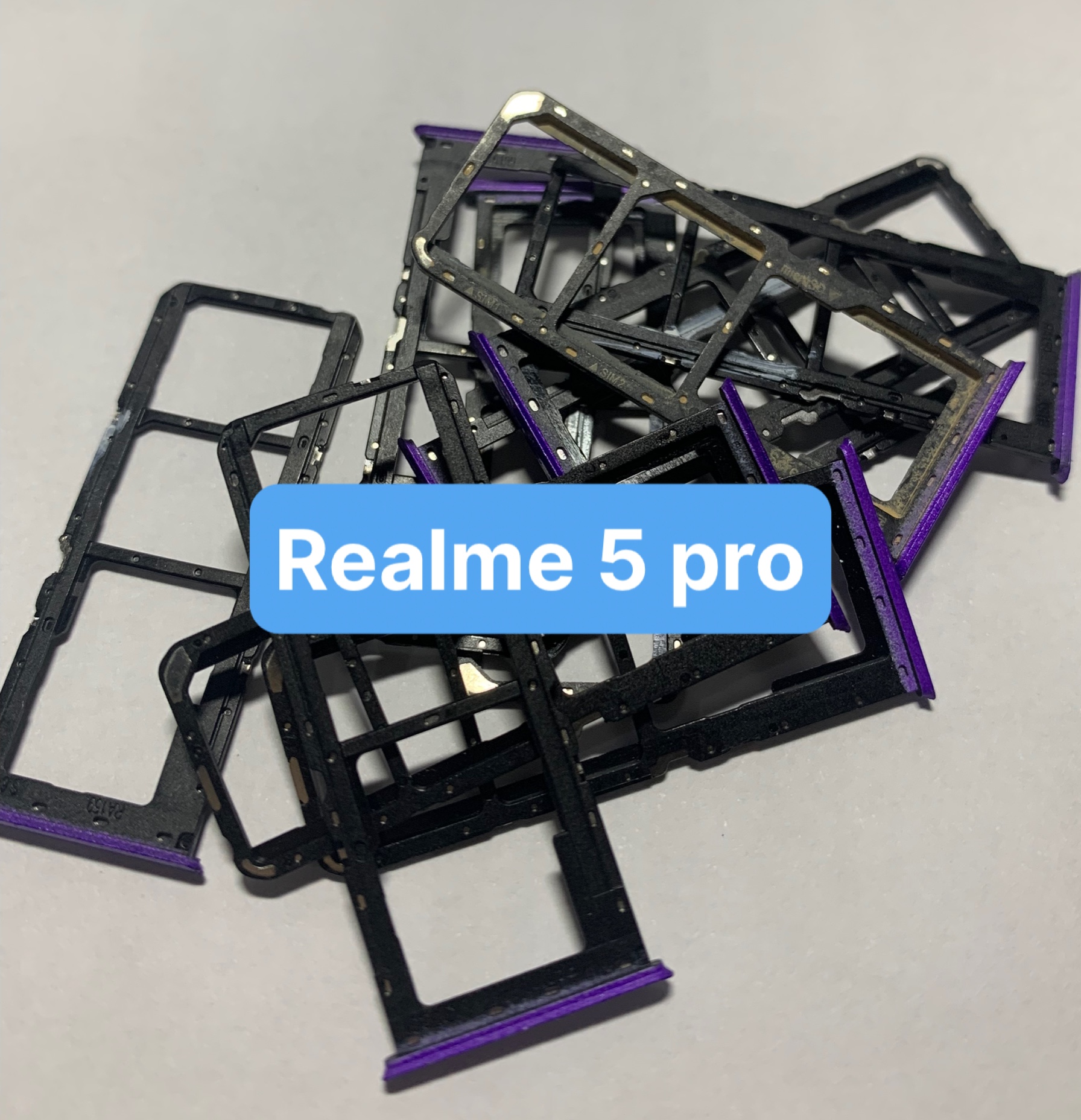 Khay sim Realme 5 pro