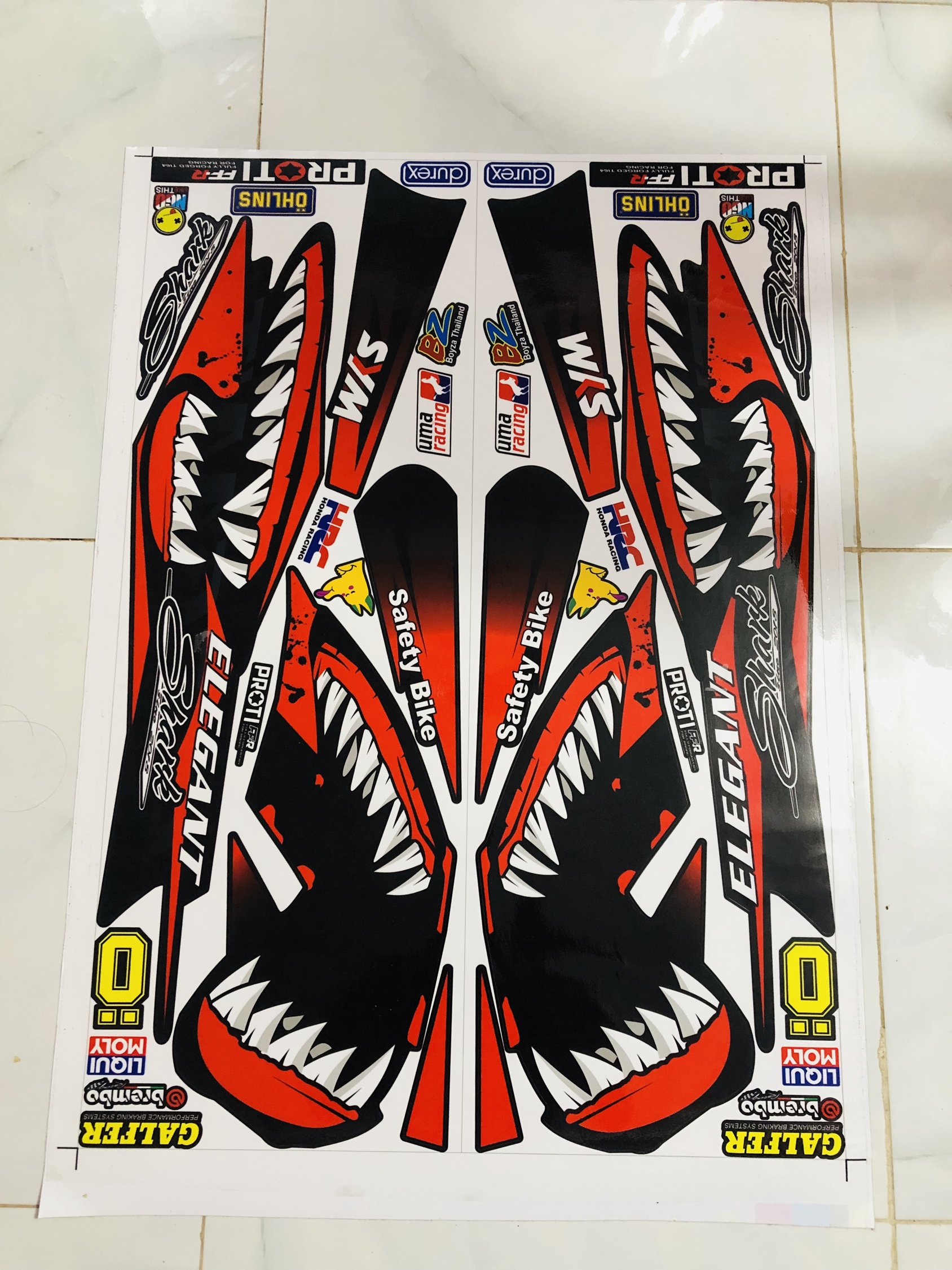 Tem cá mập rời xe elegant 2016 dán xe đen