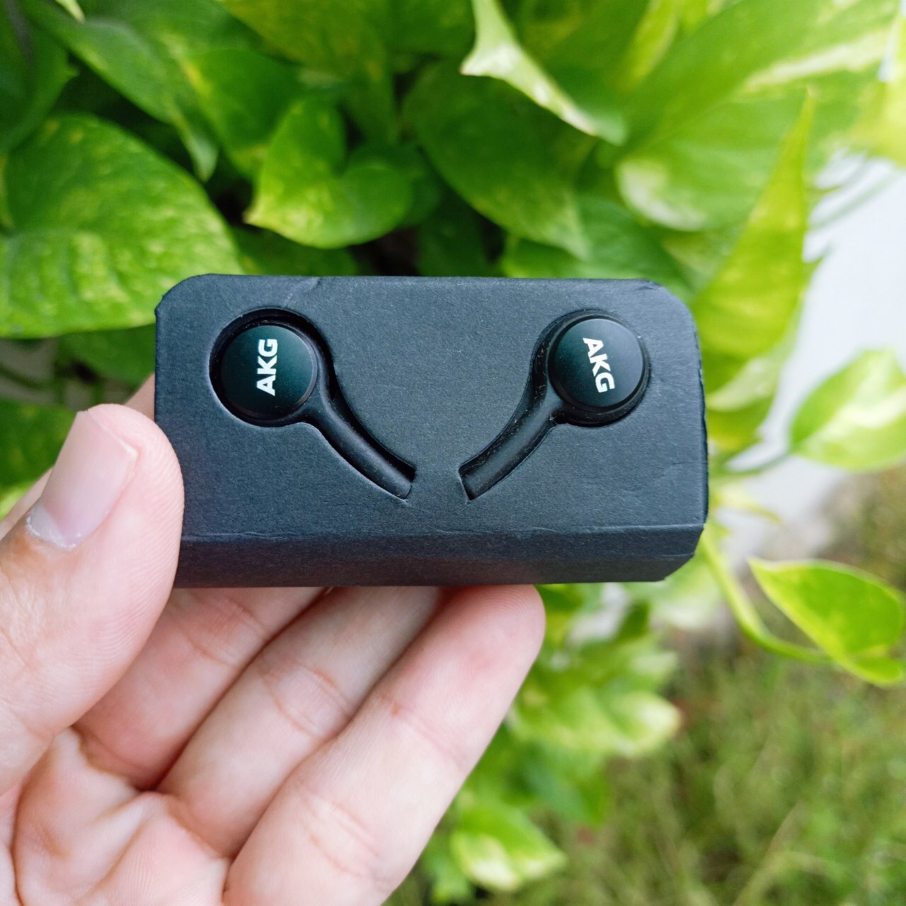 Tai nghe nhét tai AKg chân type C siêu xịn