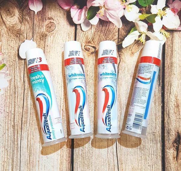 Kem Đánh Răng Aquafresh Pure Breath Action 158.7g