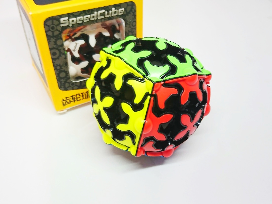 Rubik Qiyi Gear Round Rất Tốt