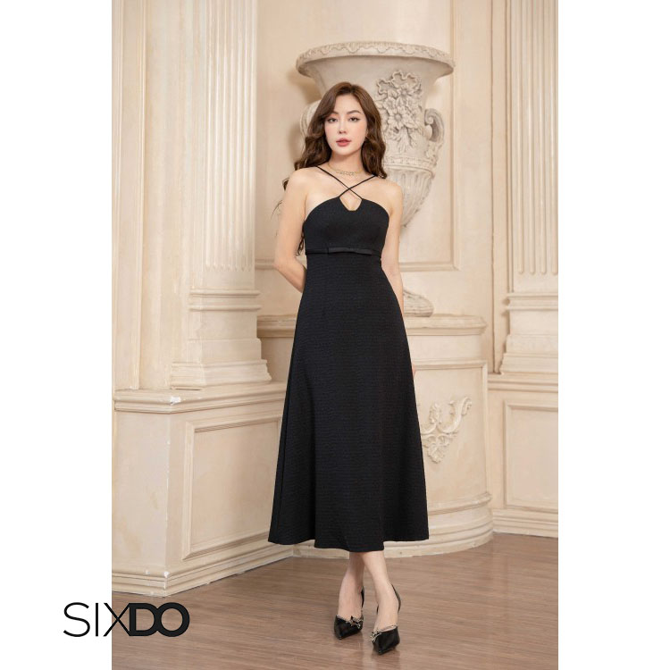 Đầm midi cổ yếm đen phối nơ thời trang SIXDO (Black Halter Neck Midi Woven Dress)