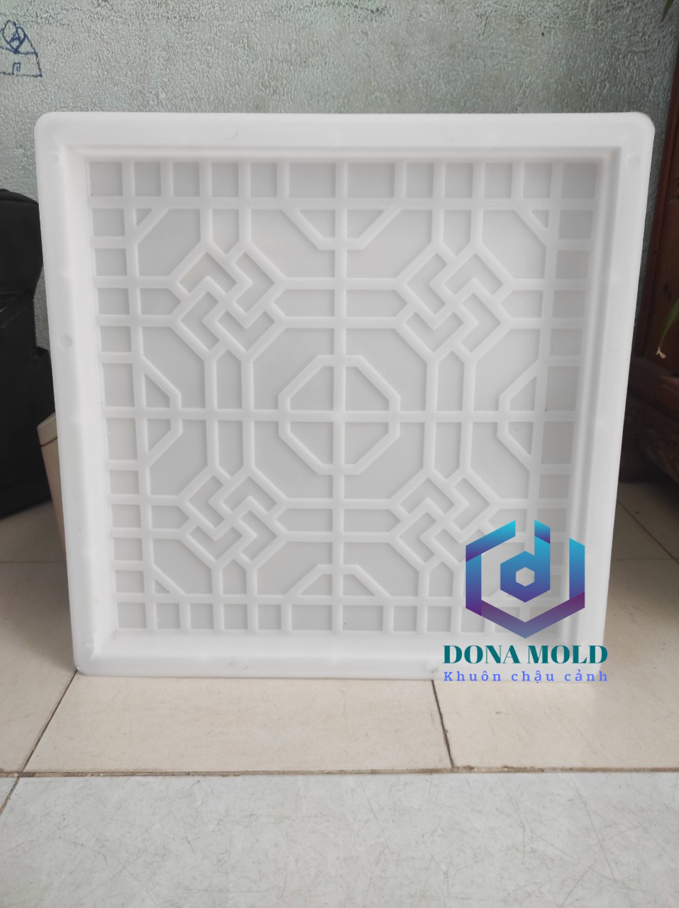 Khuôn đổ gạch lát trang trí sân vườn 40*40 cm mẫu khuôn MK02