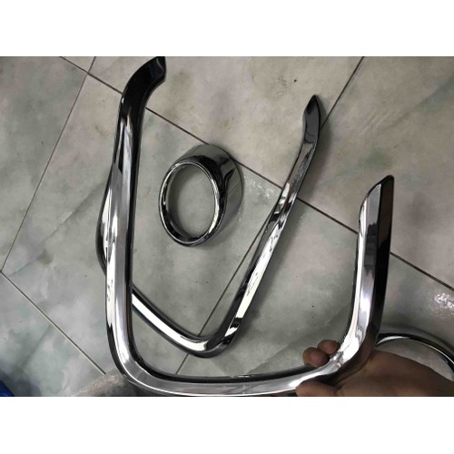Ốp viền đèn gầm trước Hyundai i10 Hatback
