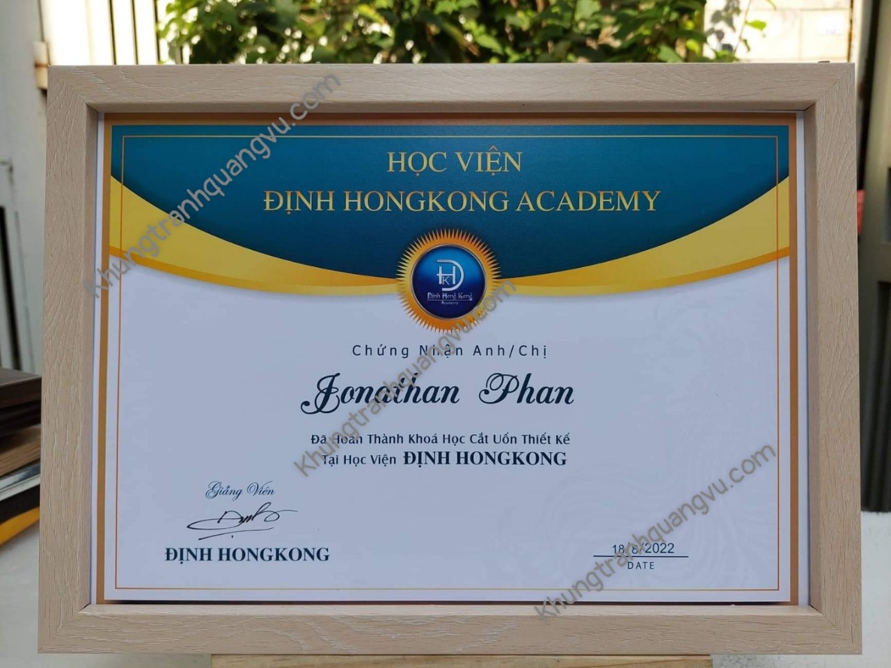 (mặt kính)khung ảnh treo tường(20*25 )cm.(20*30)cm. (30*40)cm