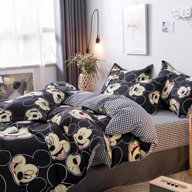Bộ ga và 2 vỏ gối Cotton Poly Mẫu MICKEY ĐEN