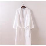 Áo choàng tắm màu trắng size M (110x50cm)