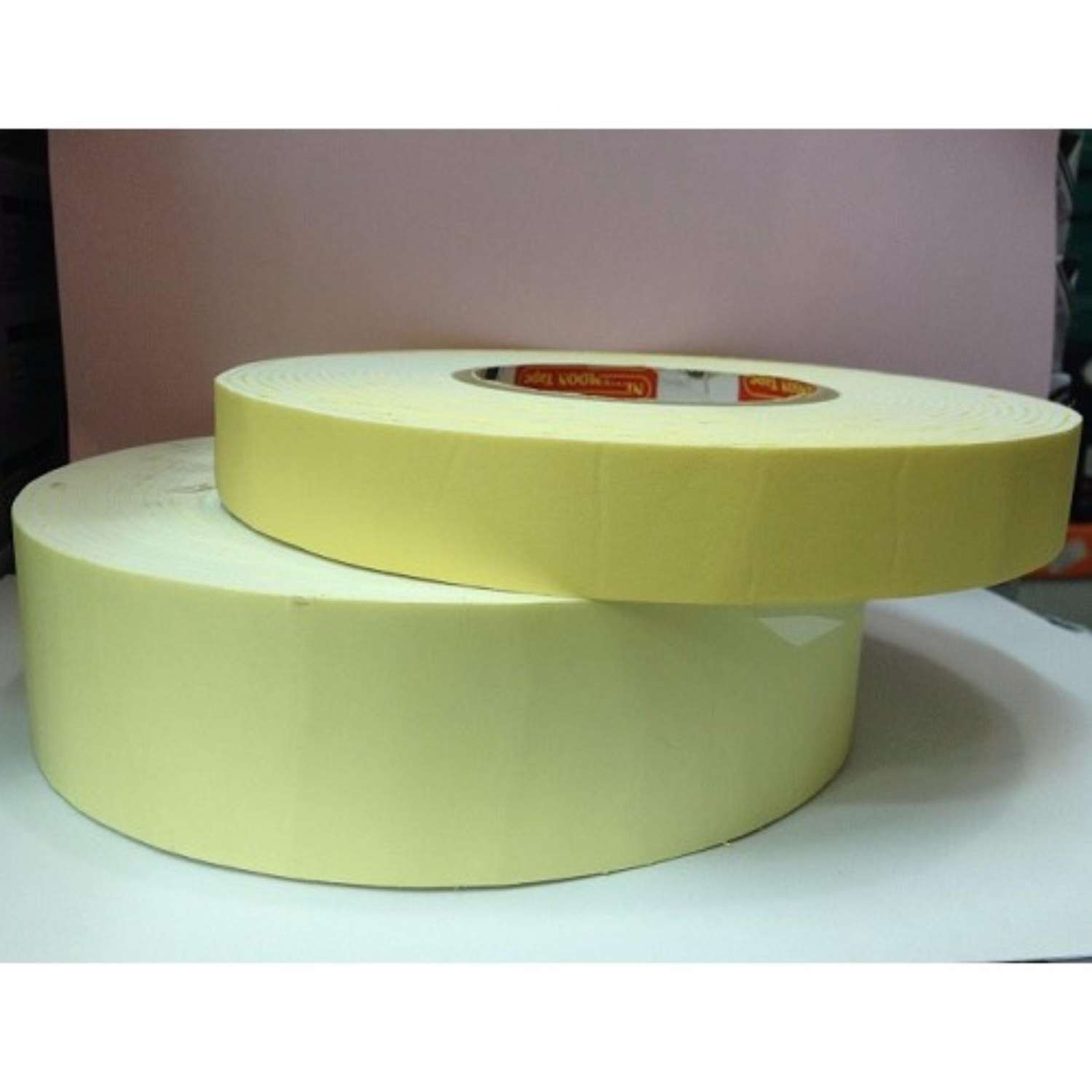 BĂNG KEO XỐP 2F4 - 9YARD (1 cuộn)