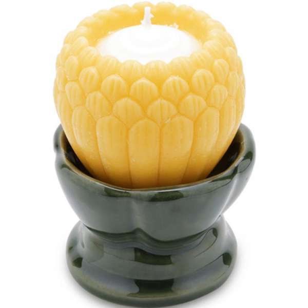 Bộ 2 nến hoa sen Nhật đế gốm Quang Minh Candle NQM3445 9 x 9 x 12 cm (vàng)