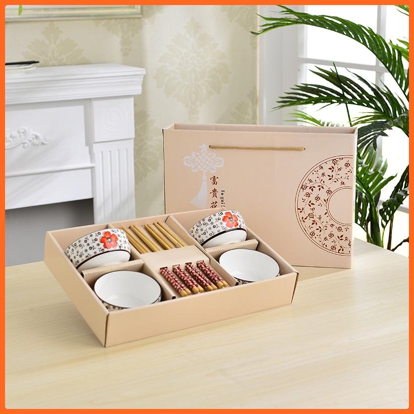 Bộ 6 bát sứ kèm đũa