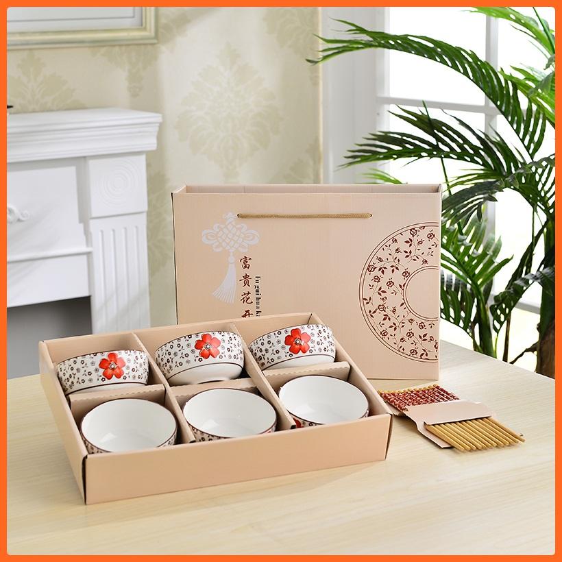 Bộ 6 bát sứ kèm đũa