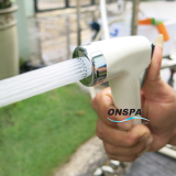 Bộ xịt vệ sinh cao cấp dây PVC xoay 360° có chế độ tự xịt Onspa 132 1m2