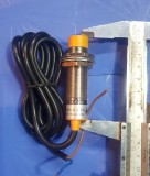 Cảm biến tiệm cận Omron phi 18