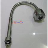 Cần mềm dành cho vòi rửa chén một đường nước, có đầu chỉnh 2 chế độ nước