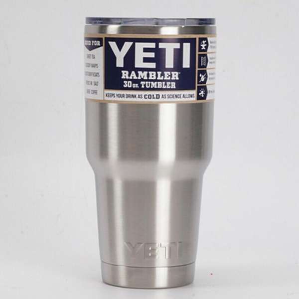 Ly giữ nhiệt Yeti bạc và phụ kiện