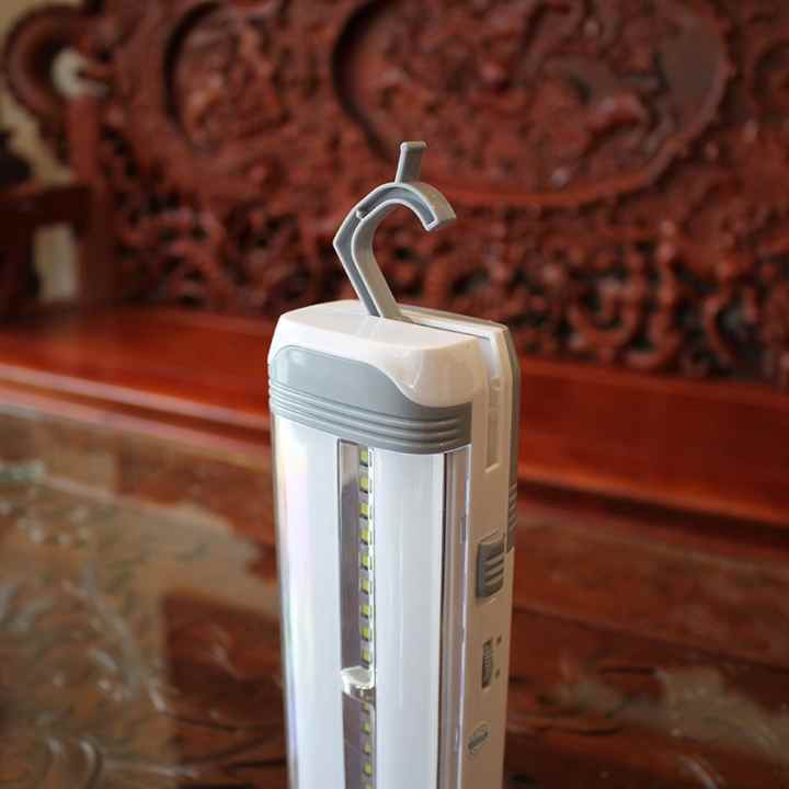Đèn LED tích điện thông minh Suntek KM-7672 (Trắng)