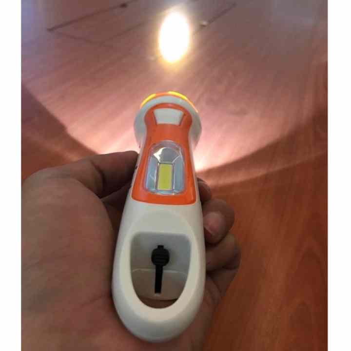 Đèn pin sạc LED Comet CRT453