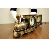 Đồng hồ để bàn hình xe, có báo thức.