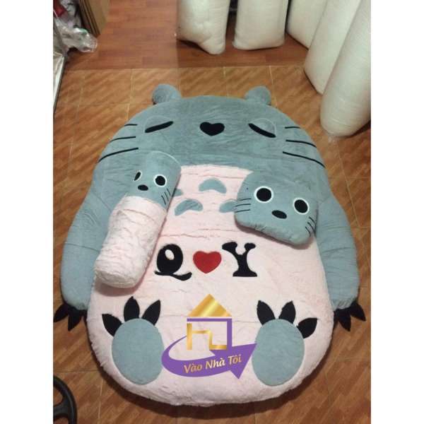 Giường thú bông Cao Cấp Nhật Bản Totoro mắt nhắm Vao Nha Toi BA0009