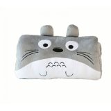 Gối ôm Totoro giữ ấm tay nằm ngang