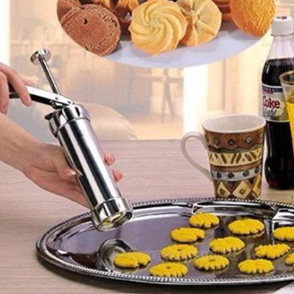 khuôn làm bánh quy với 20 mẫu cookie và 4 đầu phun kem