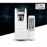 Máy xịt phòng remote điều khiển Euro Quality + Chai xịt phòng hương Trà xanh