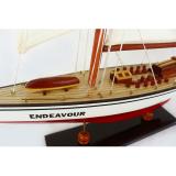 Thuận buồm xuôi gió Thuyền Endeavour 50cm (Đỏ - Trắng)