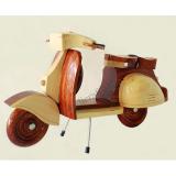 Xe máy gỗ, xe Vespa trang trí (dài: 20cm)
