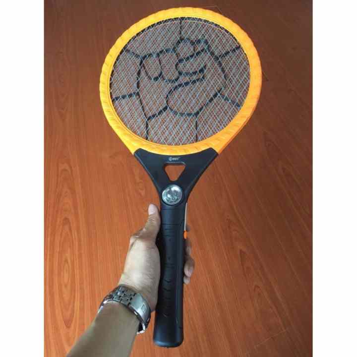 Vợt muỗi điện cao cấp Comet CP036 (Đen)